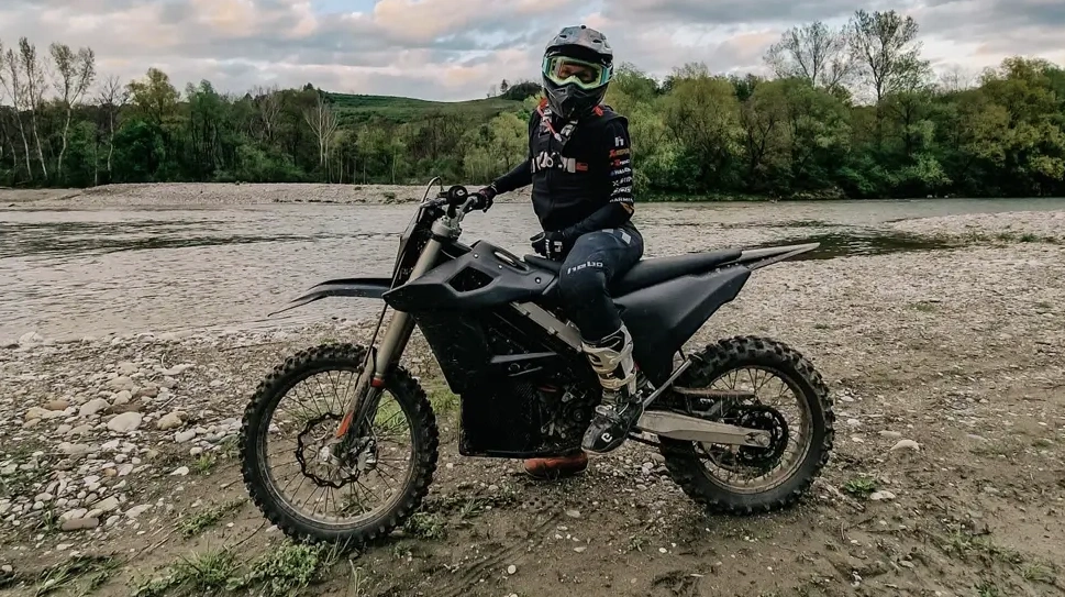 STRiX : l’enduro militaire électrique pour tous